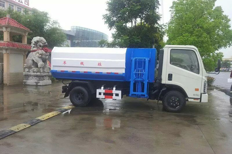 福田3360MM轴距4-6方挂桶垃圾车