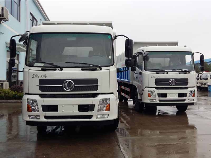 东风天锦(15方)对接式垃圾车