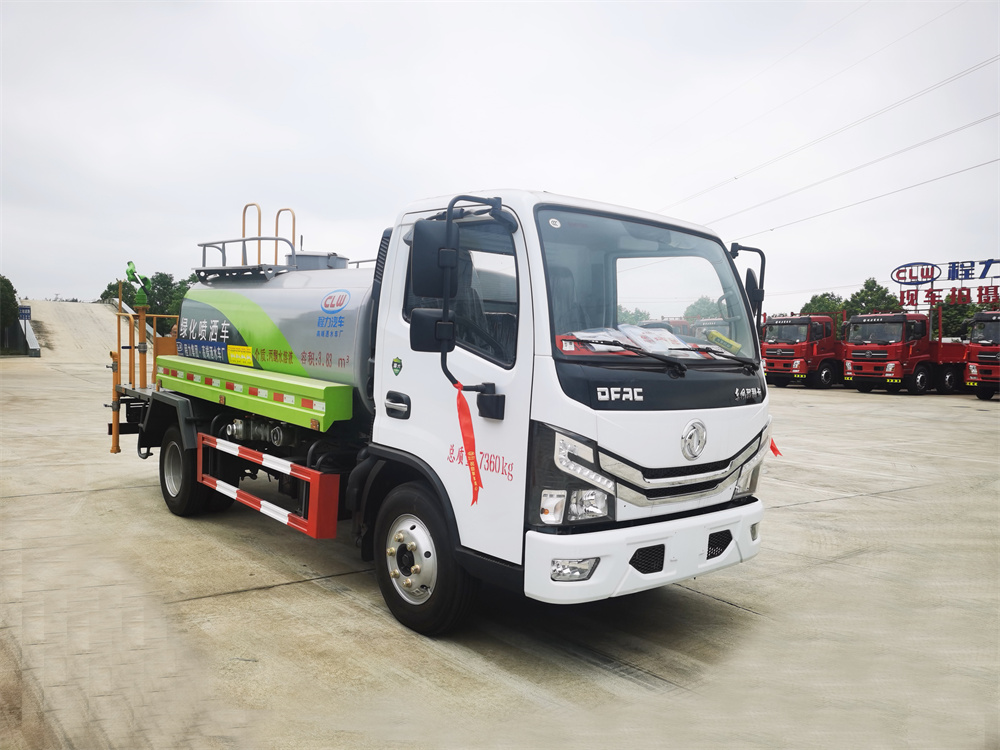 东风大多利卡洒水车 5方