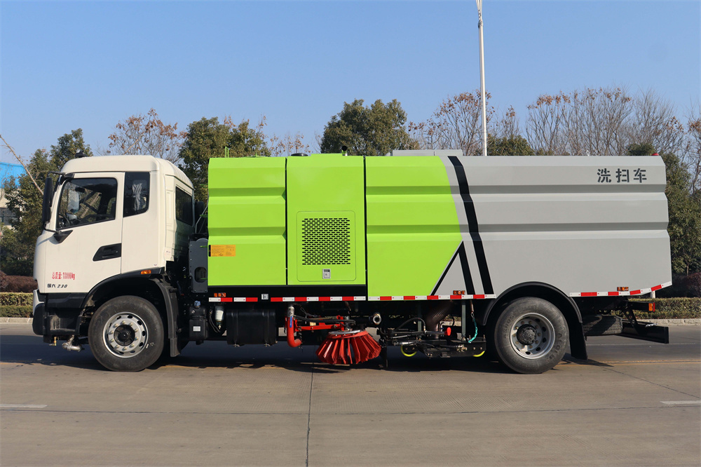 东风天锦洗扫车 16方