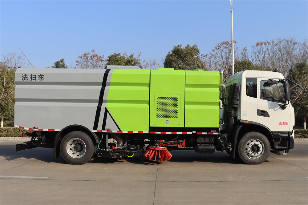 东风天锦洗扫车 16方